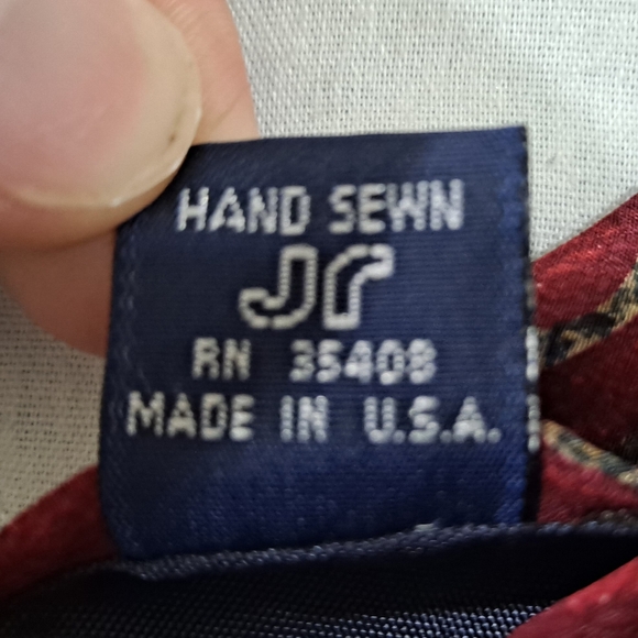 Jacobs Roberts Ltd. 💯 Silk Necktie 57"x3.5" Burgundy/Tan Paisley Made in USA - Picture 7 of 10